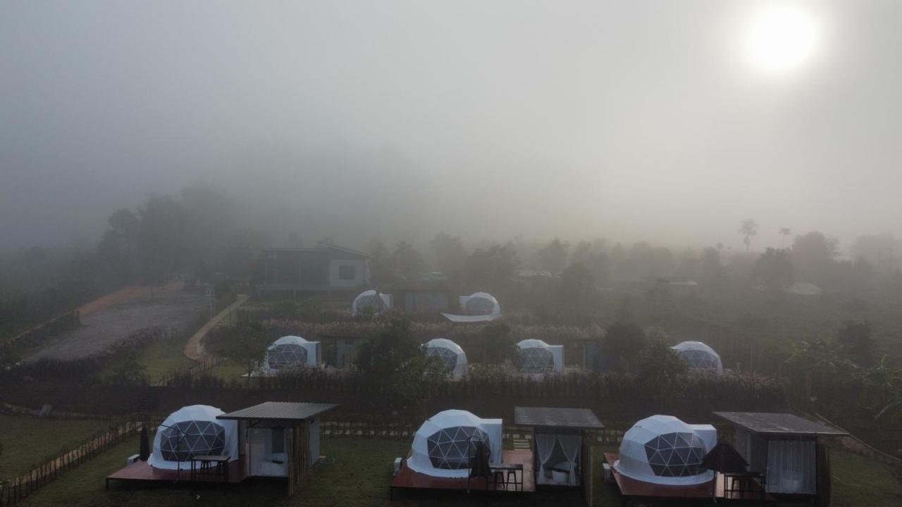 เต้นท์โดมเขาค้อ Lung Bun Camp Hotel Ban Nong Rang Chang Екстериор снимка